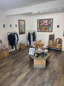 intérieur de boutique à la citadelle d'ajaccio concept store artiste artisants créateurs 